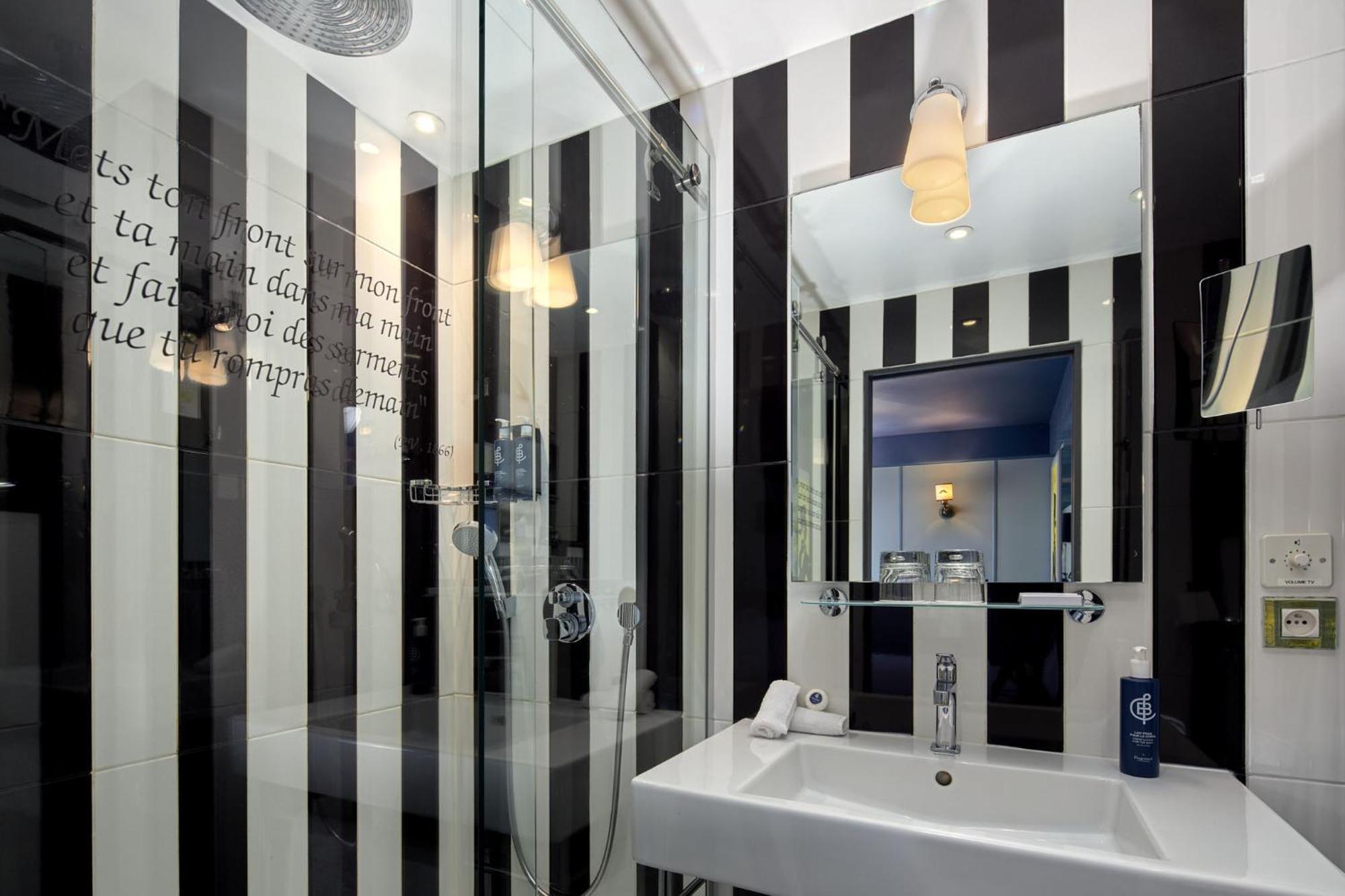 Les Plumes Hotel Paryż Zewnętrze zdjęcie