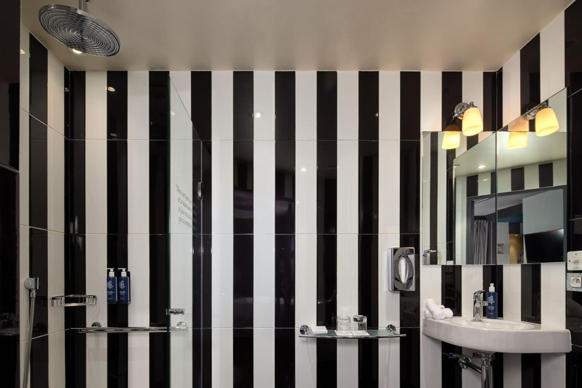 Les Plumes Hotel Paryż Zewnętrze zdjęcie